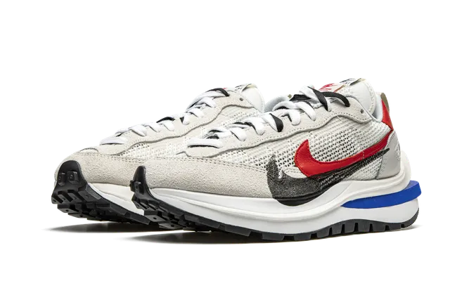 Кроссовки Nike Sacai Vaporwaffle «Sport Fuchsia» серый