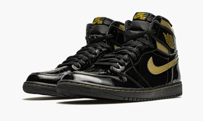 Кроссовки Air Jordan 1 High OG «Black Metallic Gold» желтый