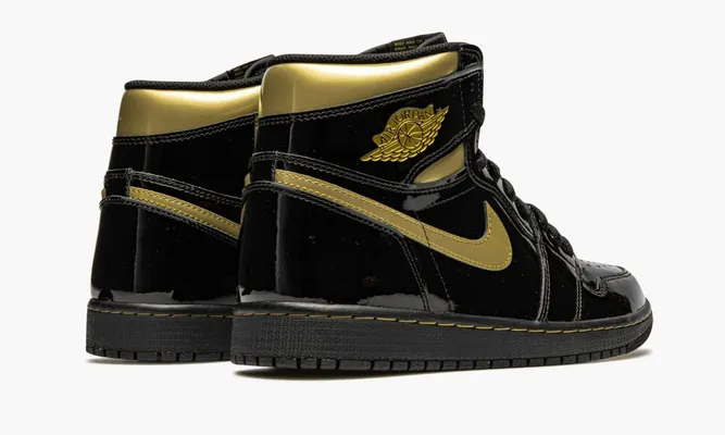 Кроссовки Air Jordan 1 High OG «Black Metallic Gold» желтый
