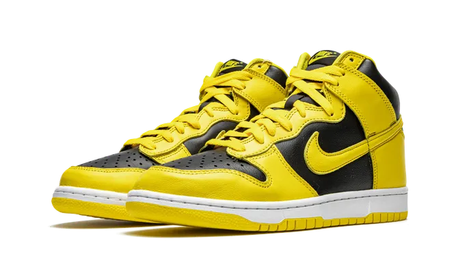 Кроссовки Nike Dunk High SP «Varsity Maize» желтый
