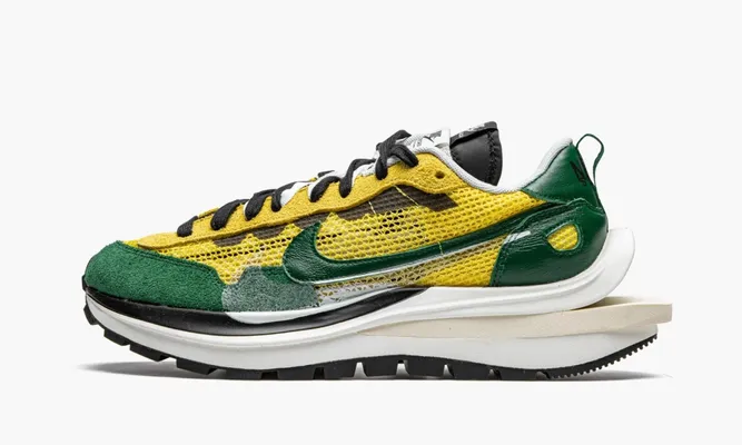 Кроссовки Nike Sacai Vaporwaffle «Tour Yellow Stadium Green» желтый