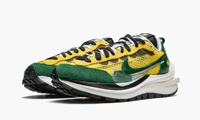 Кроссовки Nike Sacai Vaporwaffle «Tour Yellow Stadium Green» желтый