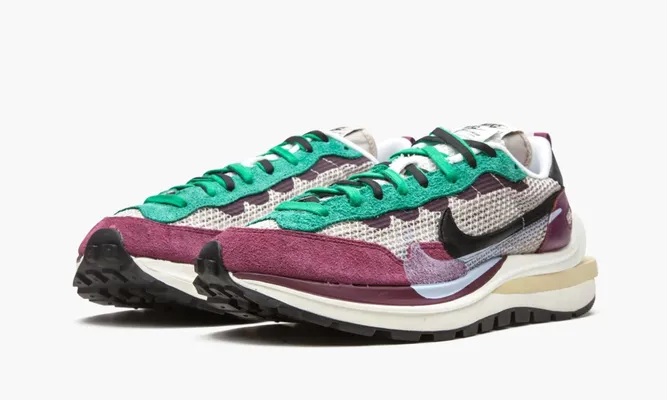 Кроссовки Nike Sacai Vaporwaffle «Villain Red Neptune Green» фиолетовый