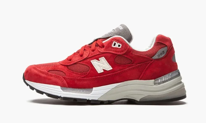Кроссовки New Balance 992 «Kith Kithmas Red» красный