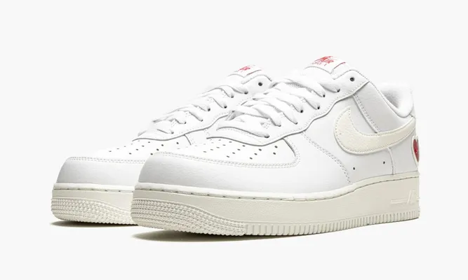 Кроссовки Nike Air Force 1 Low «Valentines Day 2021» белый