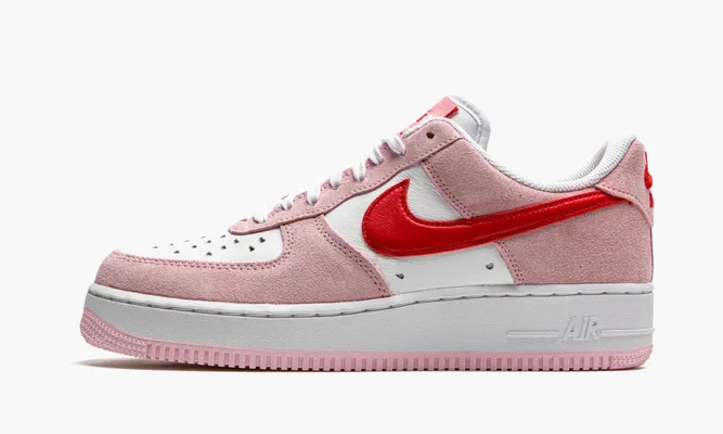 Кроссовки Nike Air Force 1 Low «Valentine's Day Love Letter» розовый