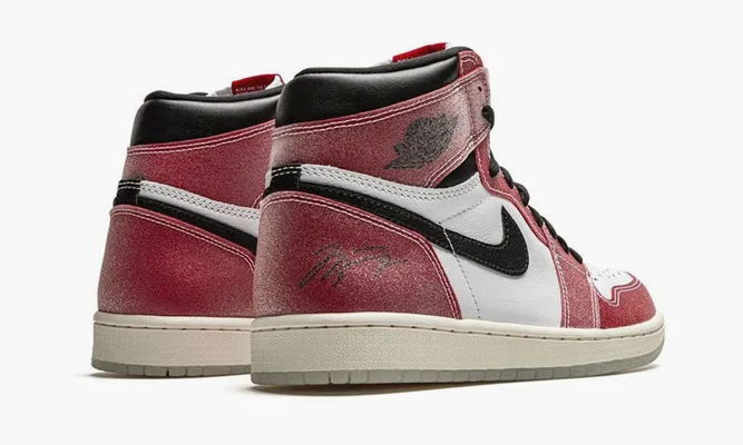 Кроссовки Air Jordan 1 Retro High «Trophy Room Chicago» красный,белый
