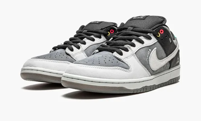 Кроссовки Nike SB Dunk Low «Vx1000» серый