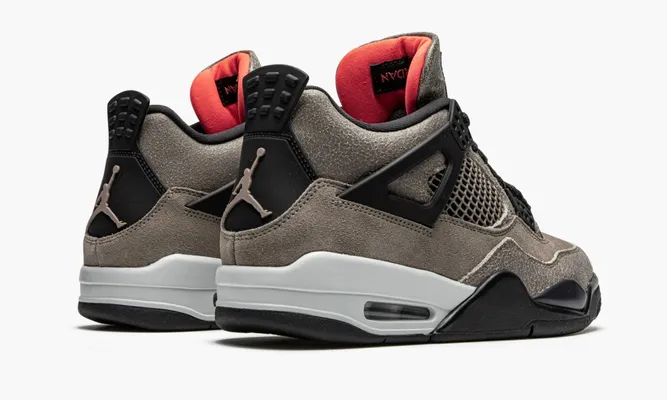 Кроссовки Air Jordan 4 «Taupe Haze» коричневый