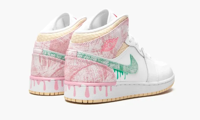 Кроссовки Air Jordan 1 Mid GS «Paint Drip» белый
