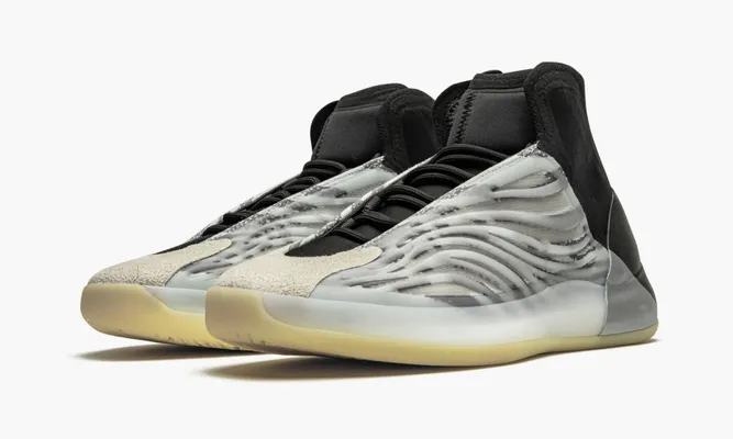 Для баскетбола Yeezy Qntm “bsktbl Performance Basketball Model” серый