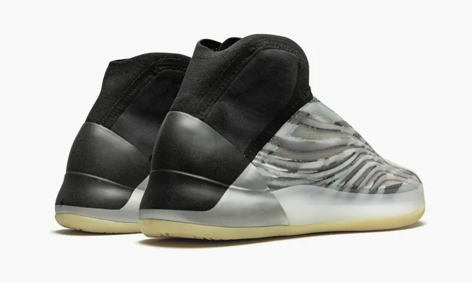 Для баскетбола Yeezy Qntm “bsktbl Performance Basketball Model” серый