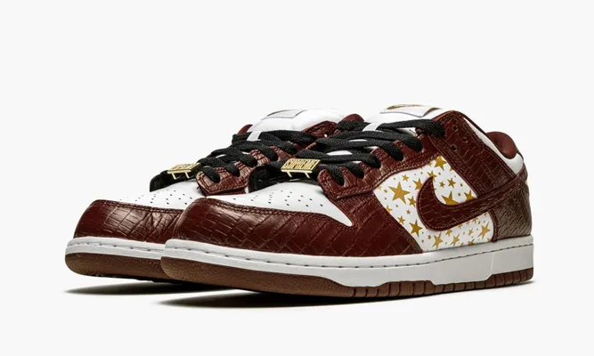 Кроссовки Nike SB Dunk Low «Supreme - Stars - Barkroot Brown» коричневый