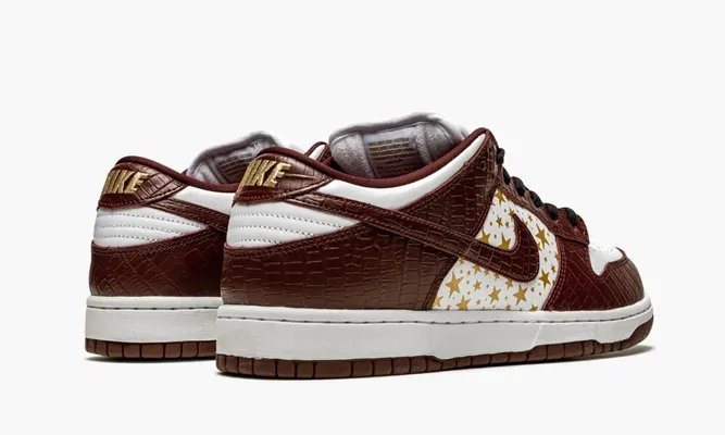 Кроссовки Nike SB Dunk Low «Supreme - Stars - Barkroot Brown» коричневый