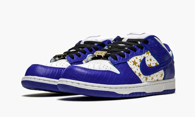 Кроссовки Nike SB Dunk Low «Supreme - Stars - Hyper Blue» синий