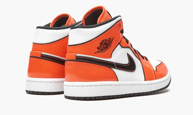 Кроссовки Air Jordan 1 Mid SE «Turf Orange» оранжевый