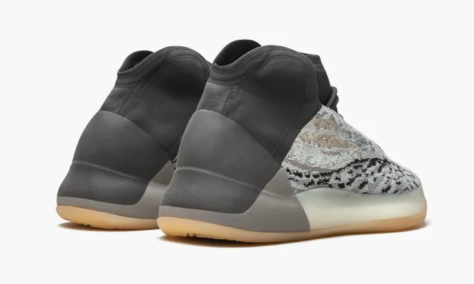 Для баскетбола Yeezy Qntm “sea Teal” кремовый