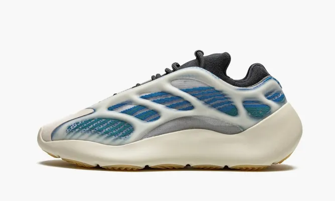 Кроссовки Yeezy 700 V3 «Kyanite» кремовый