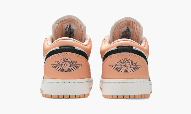 Кроссовки Air Jordan 1 Low GS «Light Arctic Orange Pink» розовый