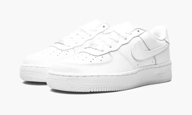 Кроссовки Nike Air Force 1 Low Le GS «Triple White» белый