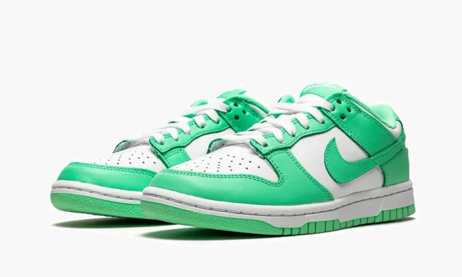 Кроссовки Nike Dunk Low WMNS «Green Glow» белый