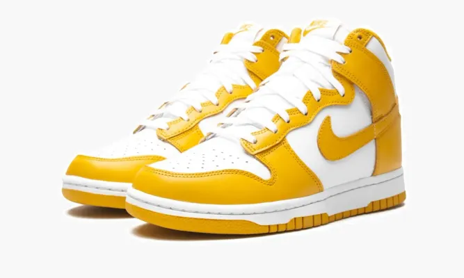 Кроссовки Nike Dunk High WMNS «Dark Sulfur» желтый