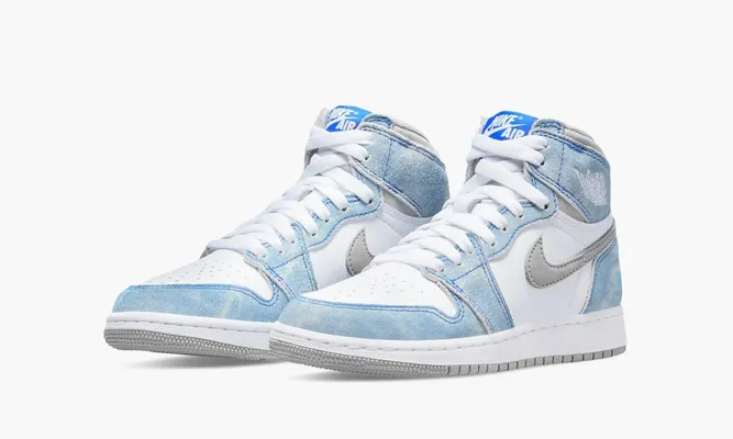Кроссовки Air Jordan 1 High OG GS «Hyper Royal» lightBlue