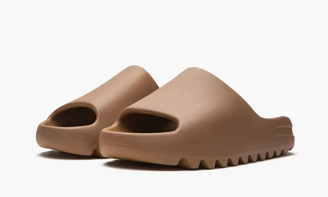 Кроссовки Yeezy Slide «Core» коричневый