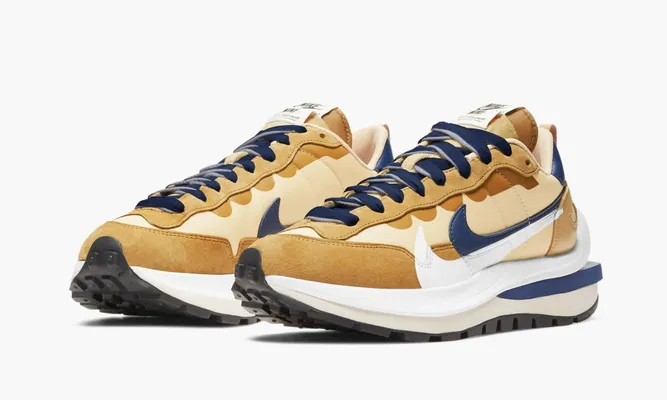 Кроссовки Nike Sacai Vaporwaffle «Tan Navy» коричневый