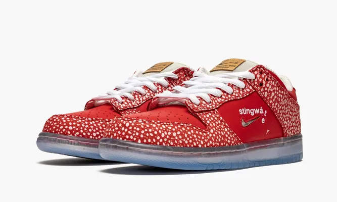 Кроссовки Nike SB Dunk Low «Stingwater Magic Mushroom» красный