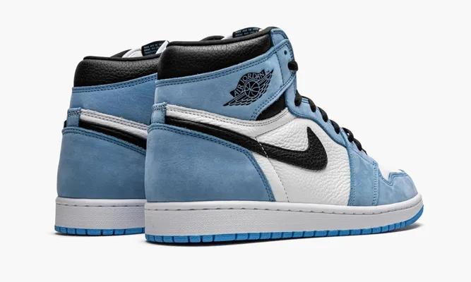 Кроссовки Air Jordan 1 High «University Blue» синий