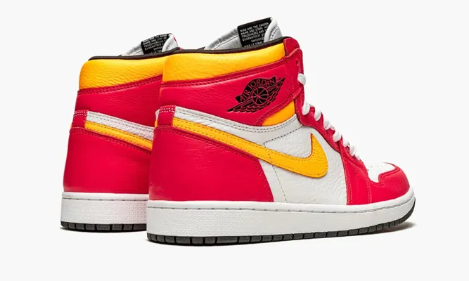 Кроссовки Air Jordan 1 High OG «Light Fusion Red» красный
