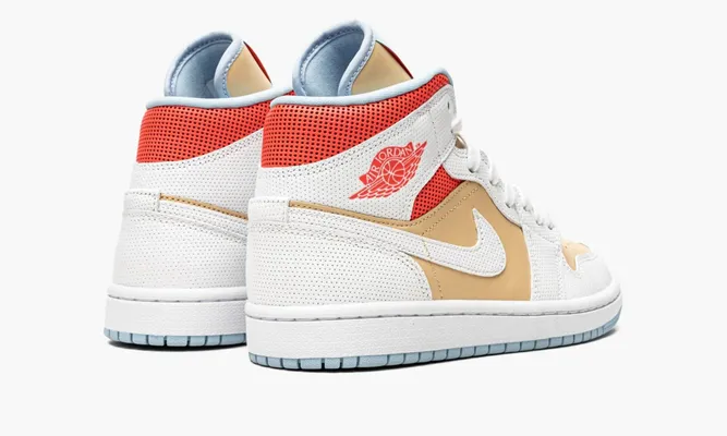Кроссовки Air Jordan 1 Mid SE WMNS «Sesame» желтый