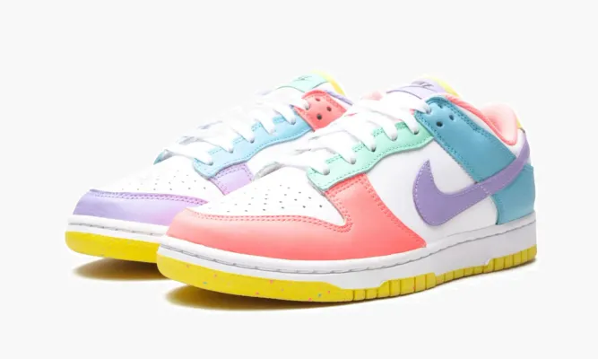 Кроссовки Nike Dunk Low SE WMNS «Easter» белый