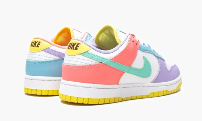 Кроссовки Nike Dunk Low SE WMNS «Easter» белый