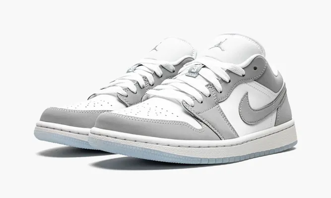 Кроссовки Air Jordan 1 Low WMNS «Wolf Grey» серый,белый