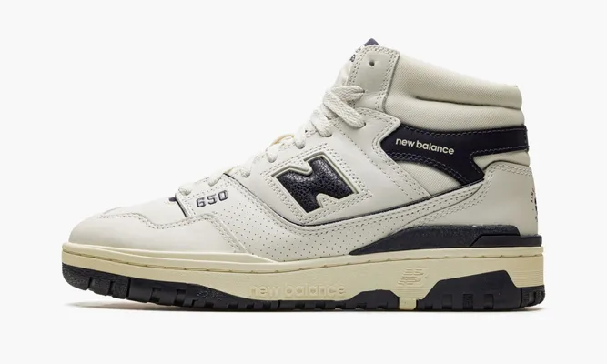 Кроссовки New Balance 650r «Aime Leon Dore White Navy» кремовый