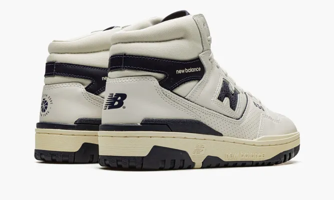 Кроссовки New Balance 650r «Aime Leon Dore White Navy» кремовый