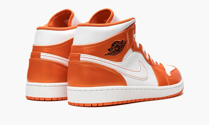 Кроссовки Air Jordan 1 Mid SE «Electro Orange» оранжевый