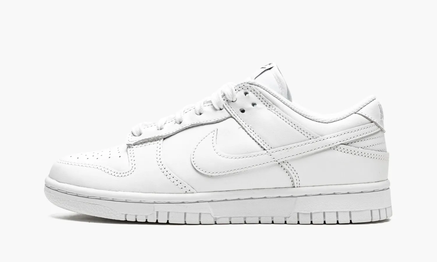 Nike Dunk Low «Triple White»