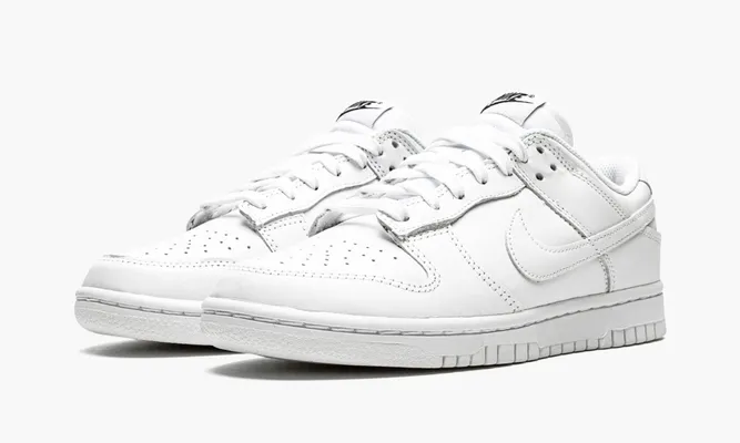 Кроссовки Nike Dunk Low «Triple White» белый