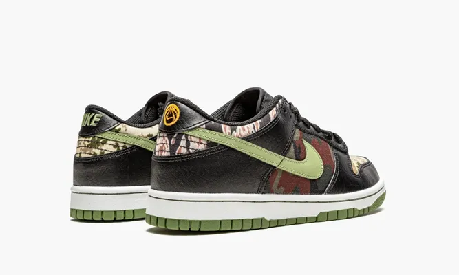 Кроссовки Nike Dunk Low GS «Crazy Camo» зеленый