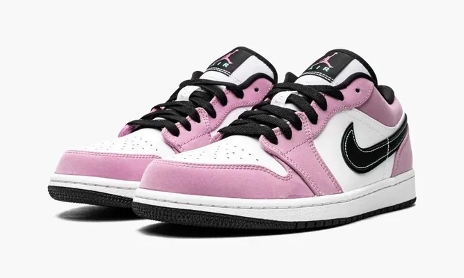 Кроссовки Air Jordan 1 Low SE «Violet Shock White Black» розовый