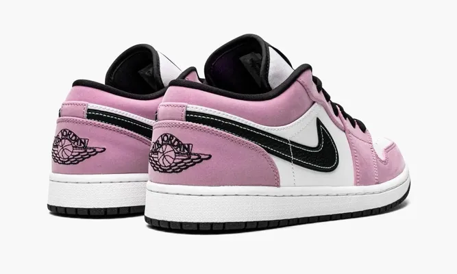 Кроссовки Air Jordan 1 Low SE «Violet Shock White Black» розовый