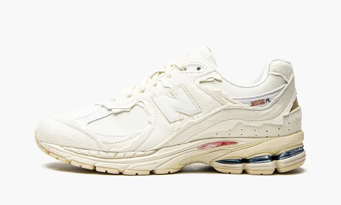 Кроссовки New Balance 2002r «Protection Pack Sea Salt» кремовый