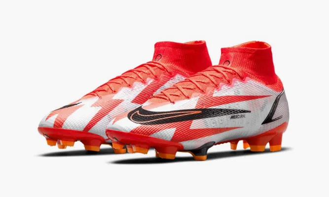 Для футбола Nike Mercurial Superfly 8 Elite Fg «Cr7 Chile Red» белый,оранжевый