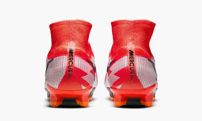 Для футбола Nike Mercurial Superfly 8 Elite Fg «Cr7 Chile Red» белый,оранжевый