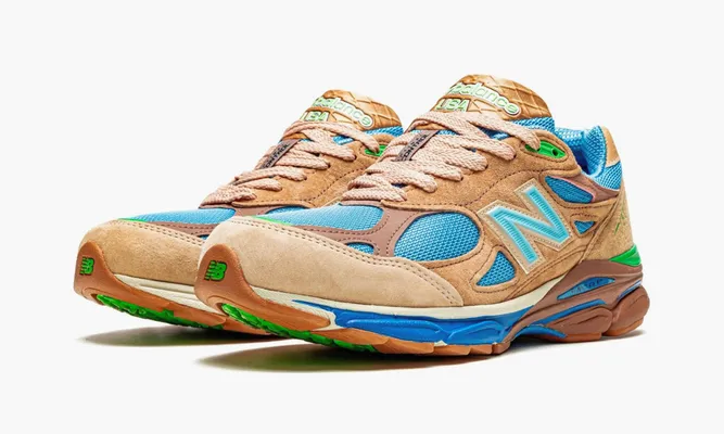 Кроссовки New Balance 990v3 «Joe Freshgoods Outside Clothes» коричневый