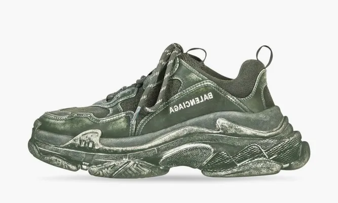 Кроссовки Balenciaga Triple S «Faded Green» зеленый