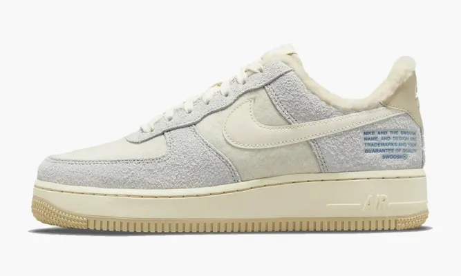 Кроссовки Nike Air Force 1 Low '07 Lv8 WMNS «Sherpa Photon Dust» кремовый